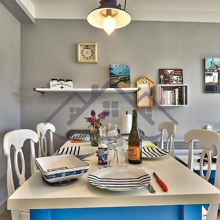 LocaLise - Maison E2 au Guilvinec - A 20m de la mer avec jardin et piscine - Tout à pied, plage, port, centre commerces, marché - Wifi inclus - Vue mer de la chambre - Animaux bienvenus - Linge de lit inclus Exterior foto