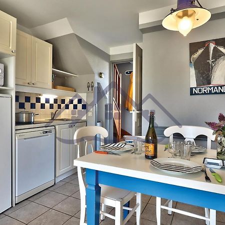LocaLise - Maison E2 au Guilvinec - A 20m de la mer avec jardin et piscine - Tout à pied, plage, port, centre commerces, marché - Wifi inclus - Vue mer de la chambre - Animaux bienvenus - Linge de lit inclus Exterior foto