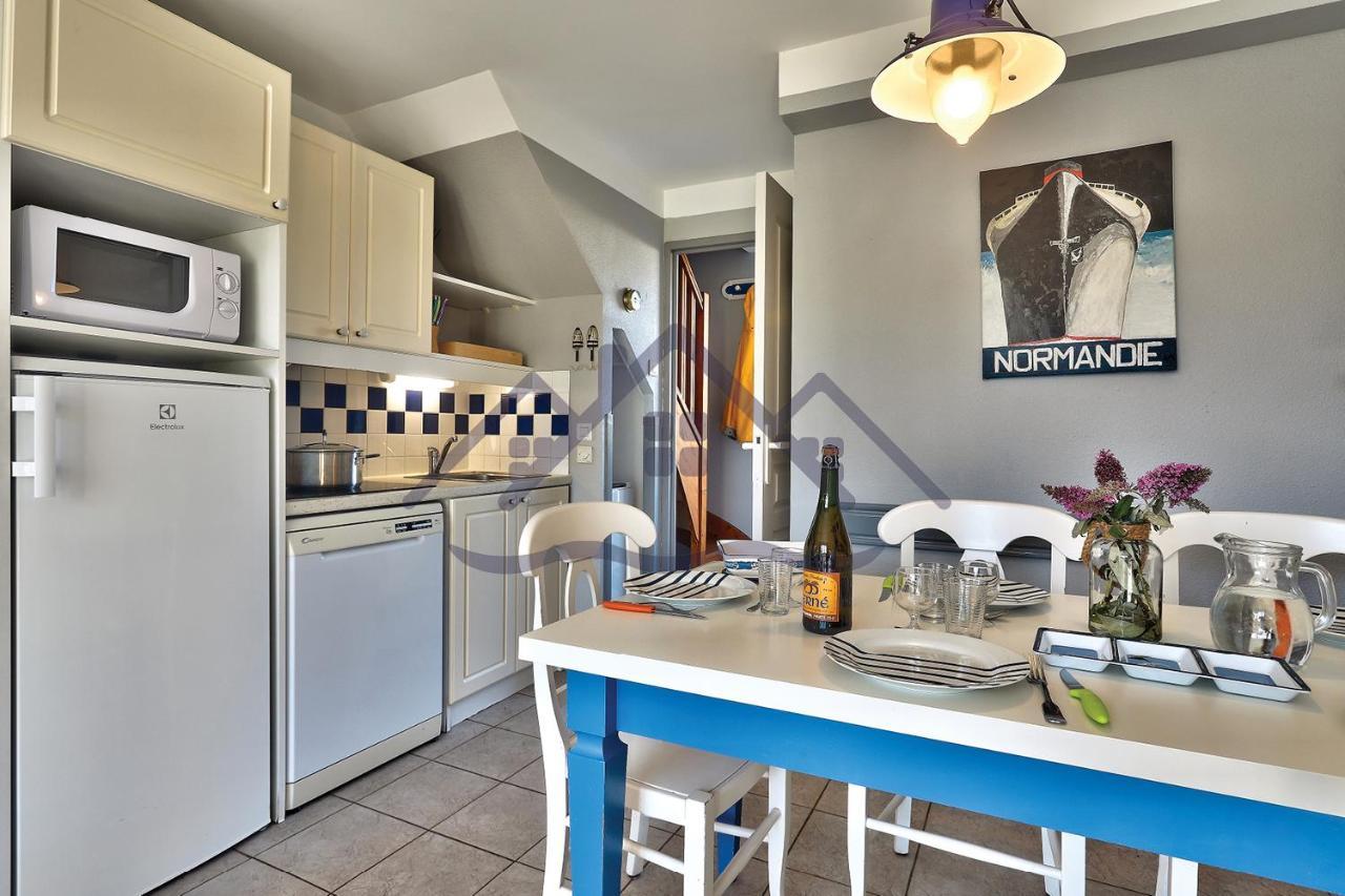 LocaLise - Maison E2 au Guilvinec - A 20m de la mer avec jardin et piscine - Tout à pied, plage, port, centre commerces, marché - Wifi inclus - Vue mer de la chambre - Animaux bienvenus - Linge de lit inclus Exterior foto