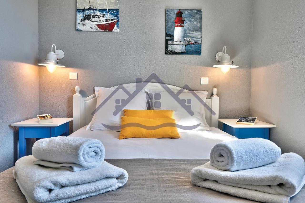 LocaLise - Maison E2 au Guilvinec - A 20m de la mer avec jardin et piscine - Tout à pied, plage, port, centre commerces, marché - Wifi inclus - Vue mer de la chambre - Animaux bienvenus - Linge de lit inclus Exterior foto